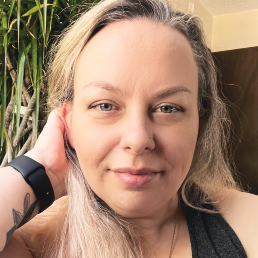 Meet your Posher, Jonelle